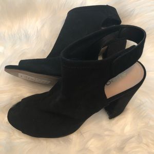 ALDO PEEP TOE PUMP